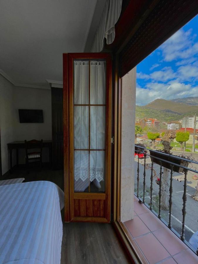 Hotel Rural El Torrejon Arenas De Cabrales Eksteriør bilde