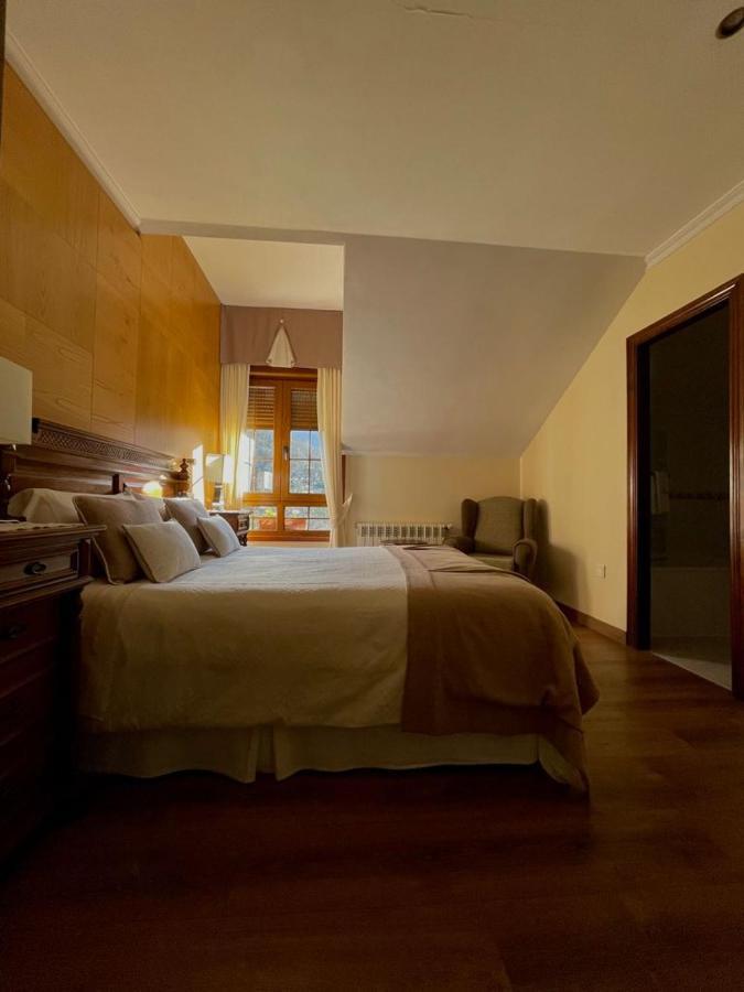 Hotel Rural El Torrejon Arenas De Cabrales Eksteriør bilde