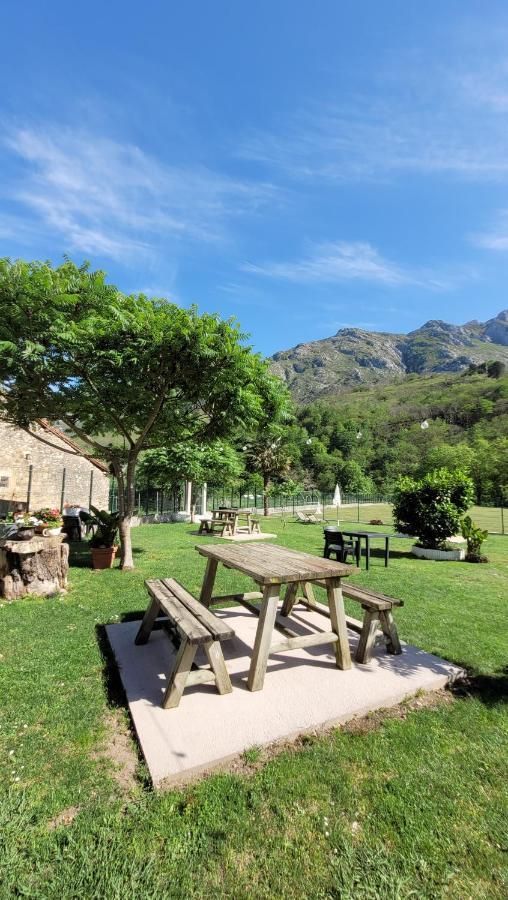 Hotel Rural El Torrejon Arenas De Cabrales Eksteriør bilde
