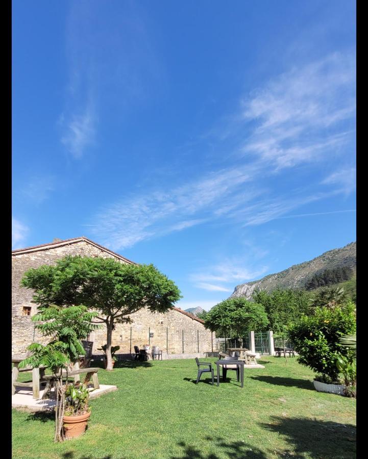 Hotel Rural El Torrejon Arenas De Cabrales Eksteriør bilde